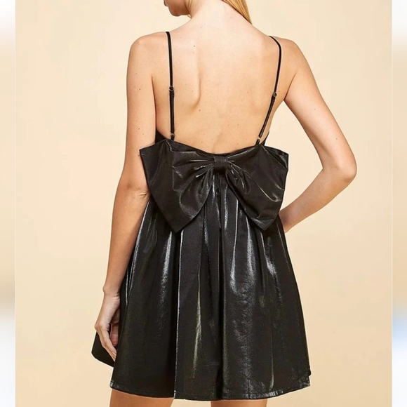 TCEC Black Metallic Shimmer Bow Dress - Picture 2 of 9